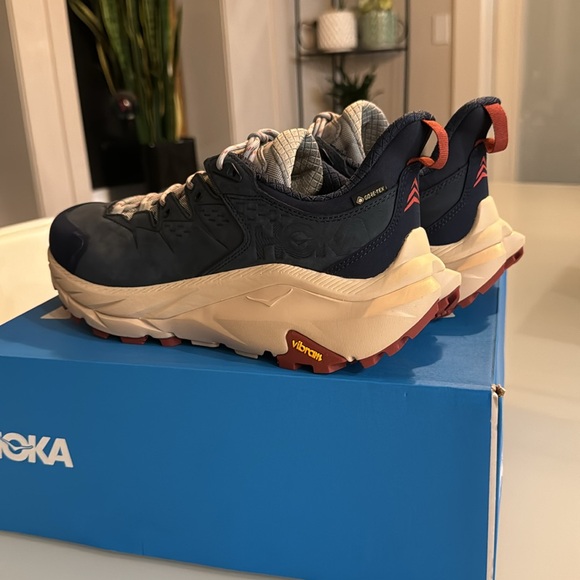 Hoka One One - Size M 10/L 11.5 - Picture 2 of 8